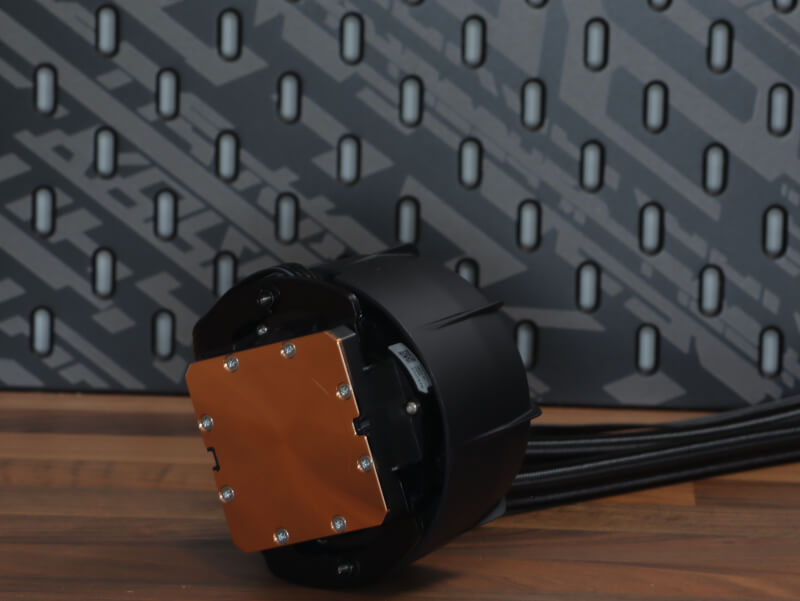 noctua-nl-lc1-42-pumpehoved.JPG